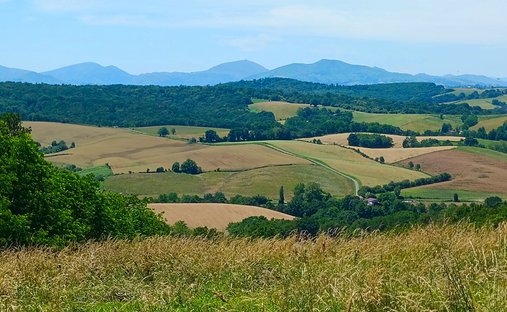 Land in Bidache, Nouvelle-Aquitaine, France 1