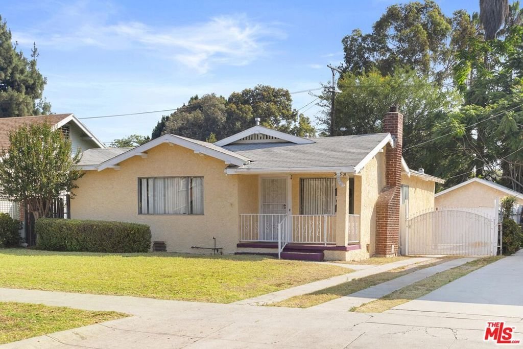 Los Angeles, California, United States 1 - 18407716