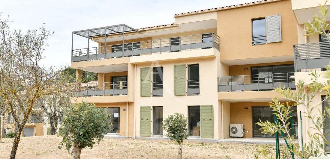 Apartment in Est-Repentance-Les Trois Bons Dieux, Aix-en-Provence, France 1 - 18405253