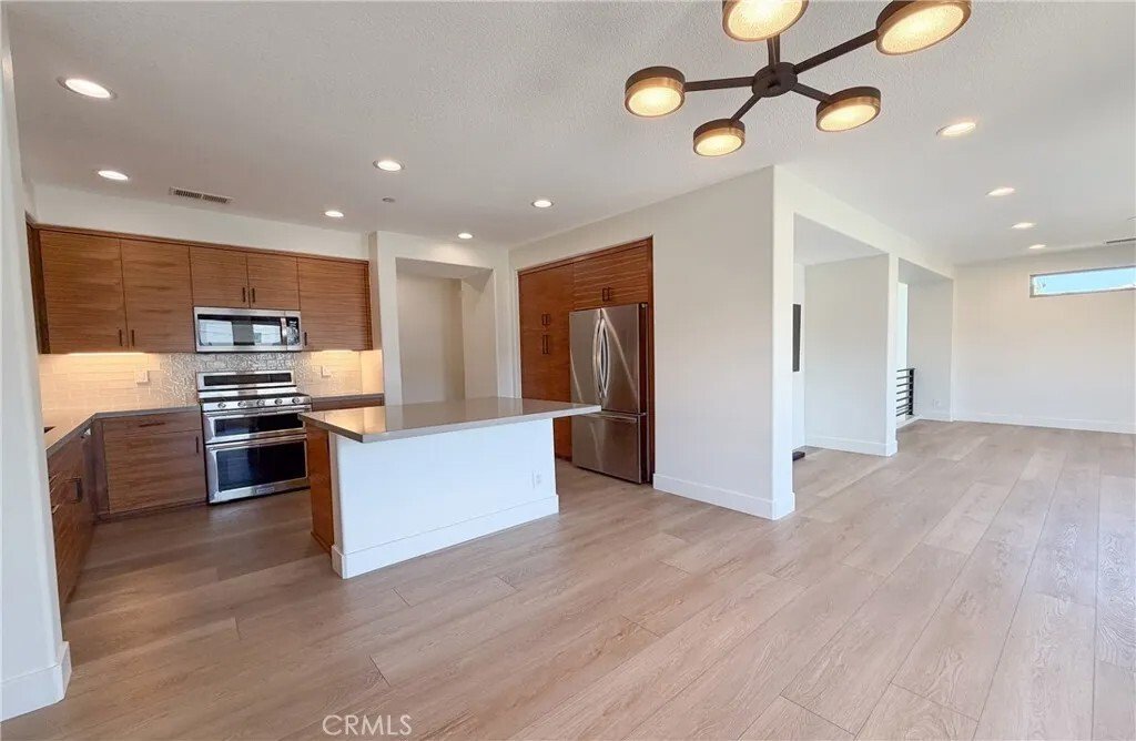 Townhouse in Lawndale, California, United States 2 - 18403157