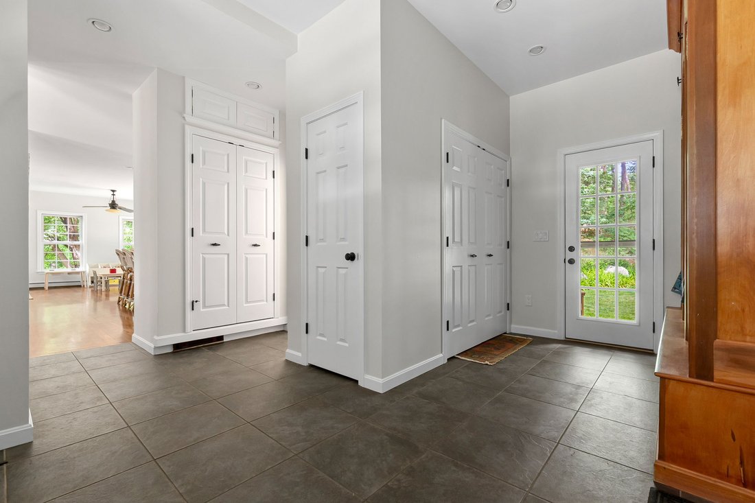House in Georgetown, Massachusetts, United States 4 - 18393967