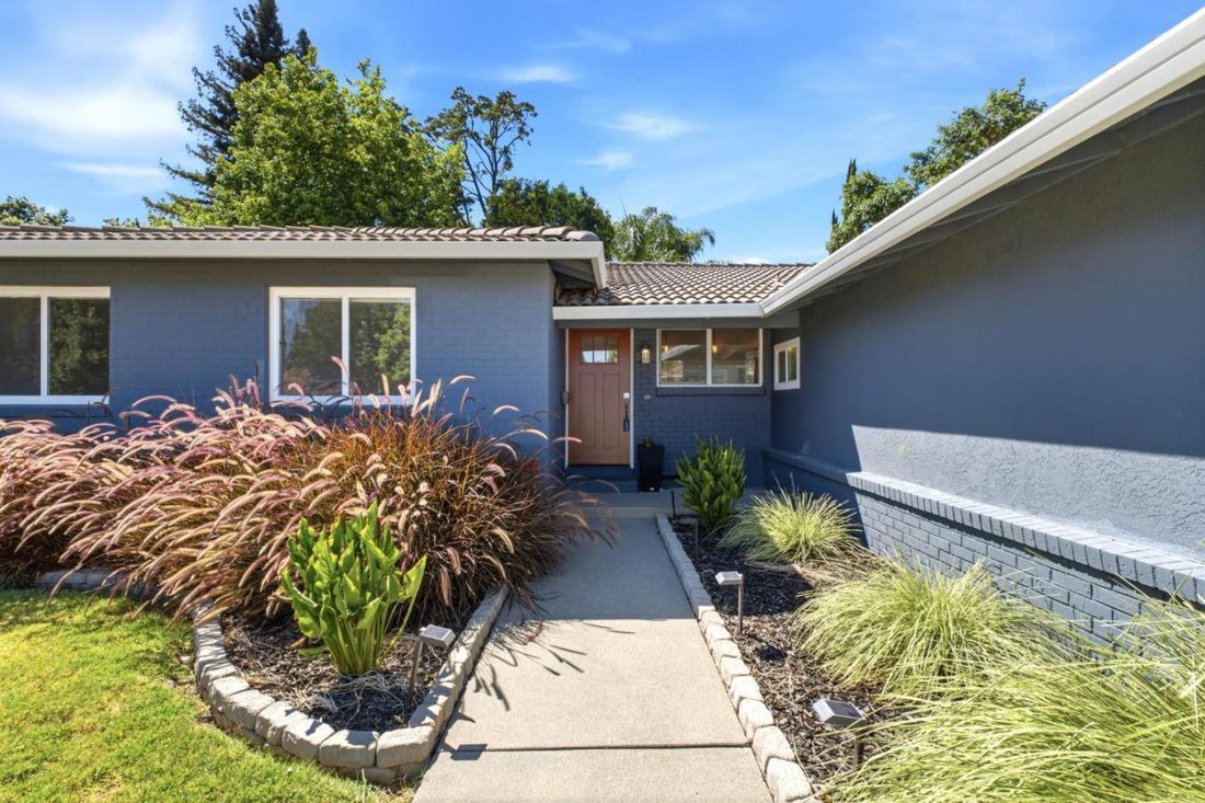 House in Sacramento, California, United States 5 - 18411996