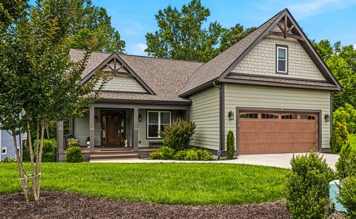 House in Laurel Park, North Carolina, United States 1