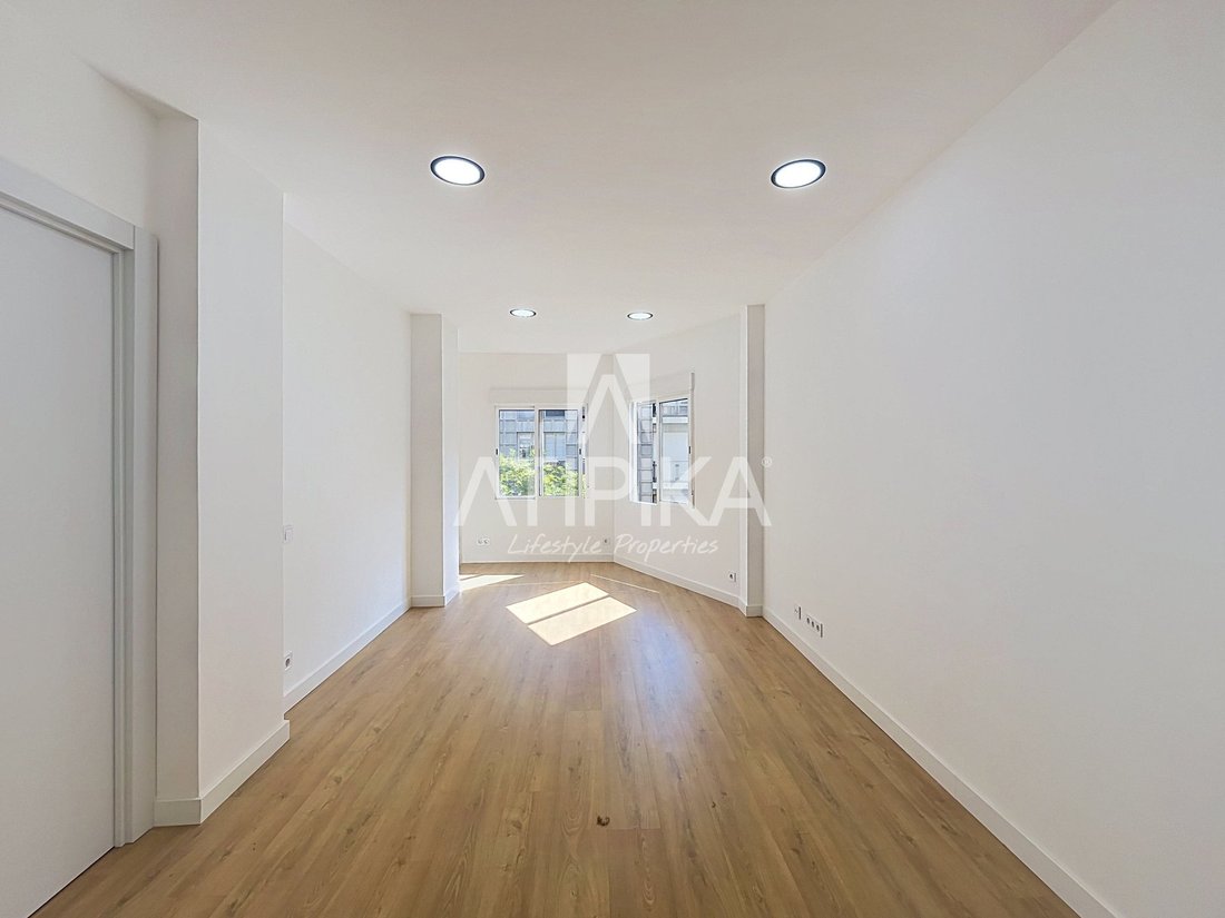 Apartment in Sarrià-Sant Gervasi, Barcelona, Spain 2 - 18409378