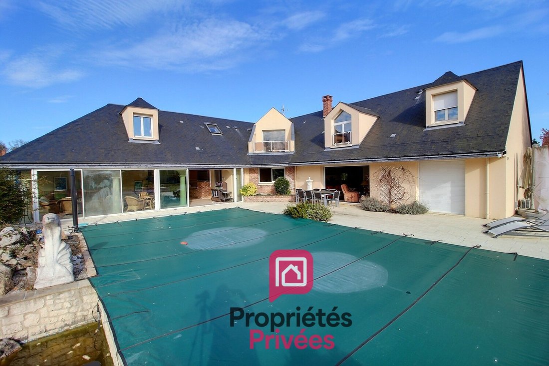 Villa in Villemandeur, Centre-Val de Loire, France 1 - 18405806