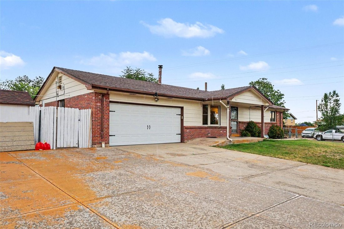 House in Lakewood, Colorado, United States 2 - 18406472