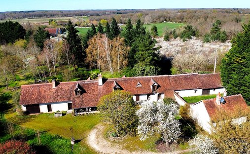 Land in Gievres, Centre-Val de Loire, France 1