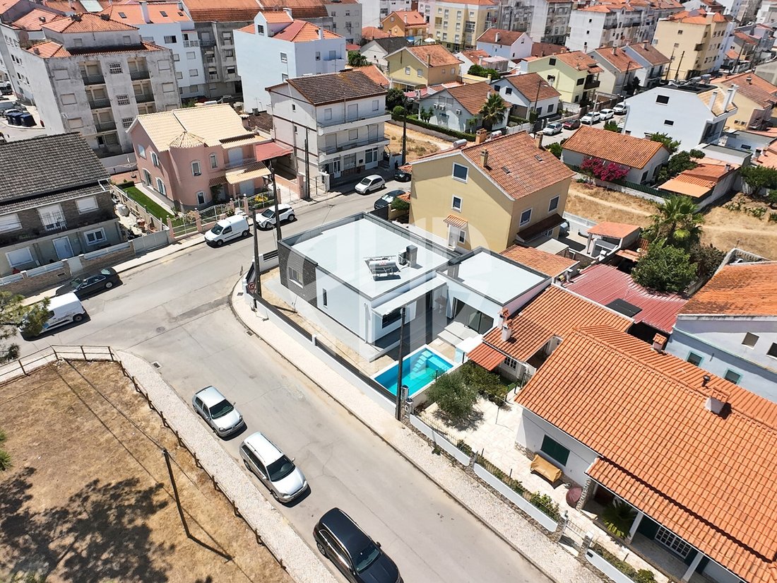House in Quinta do Conde, Setubal, Portugal 2 - 18404866