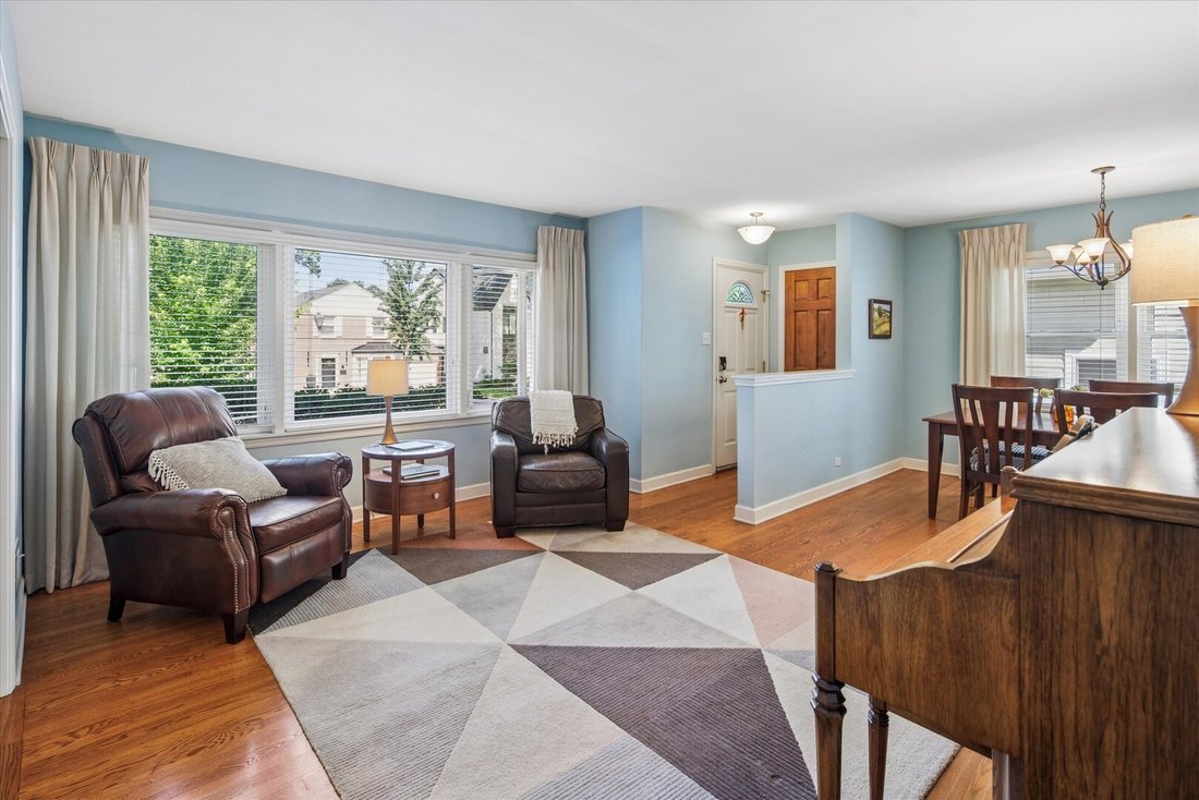 House in Elmhurst, Illinois, United States 3 - 18412157