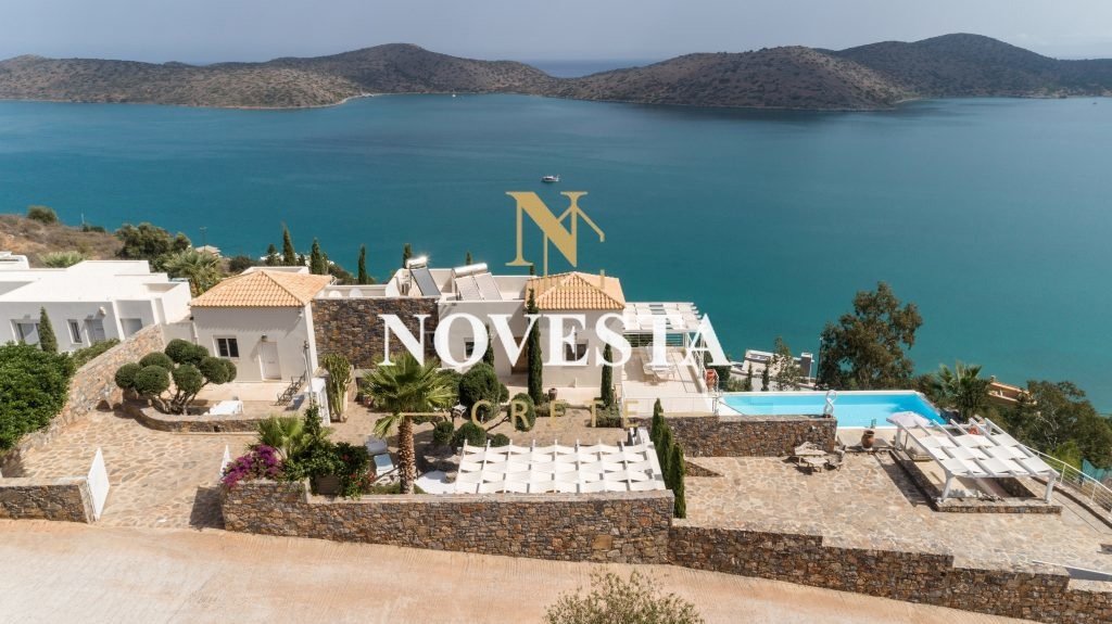 Villa in Community of Elounta, Agios Nikolaos Municipal Unit, Greece 1 - 18413223