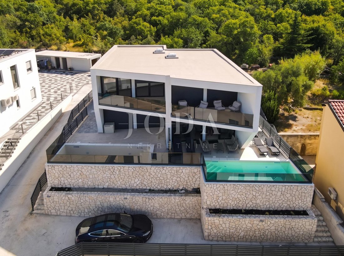 House in Grad Crikvenica, Primorje-Gorski Kotar County, Croatia 2 - 18408484