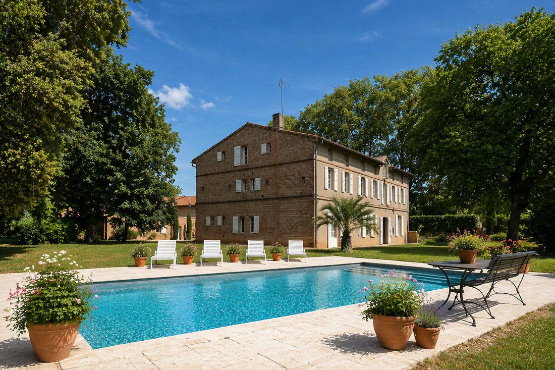 Chateau in Saint-Lieux-les-Lavaur, Occitania, France 1 - 17796867