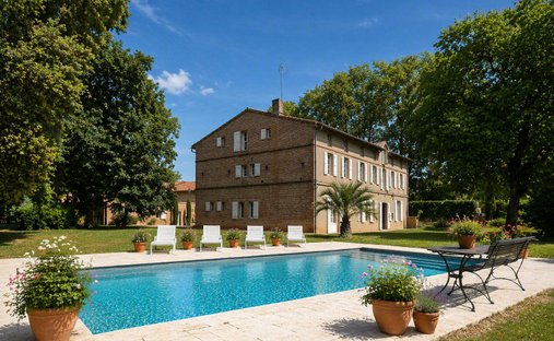Chateau in Saint-Lieux-les-Lavaur, Occitania, France 1