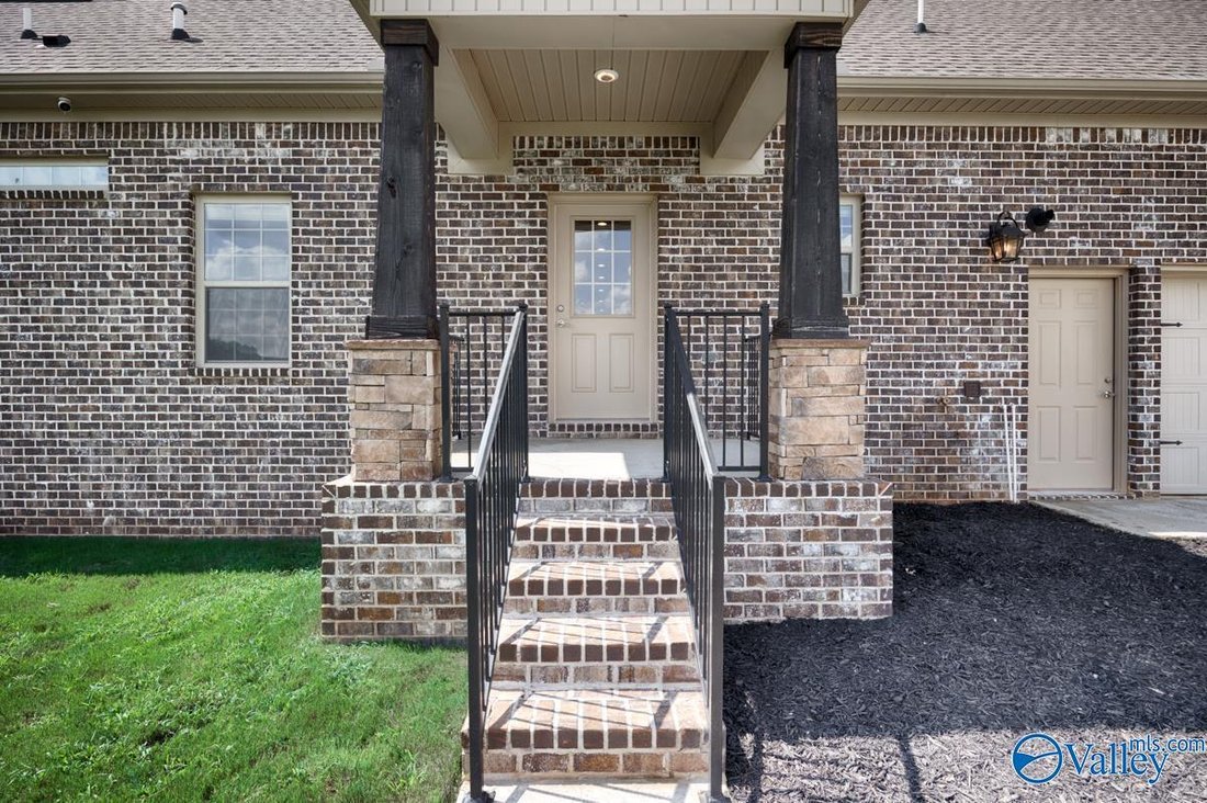 House in Redstone Arsenal, Alabama, United States 5 - 18414487