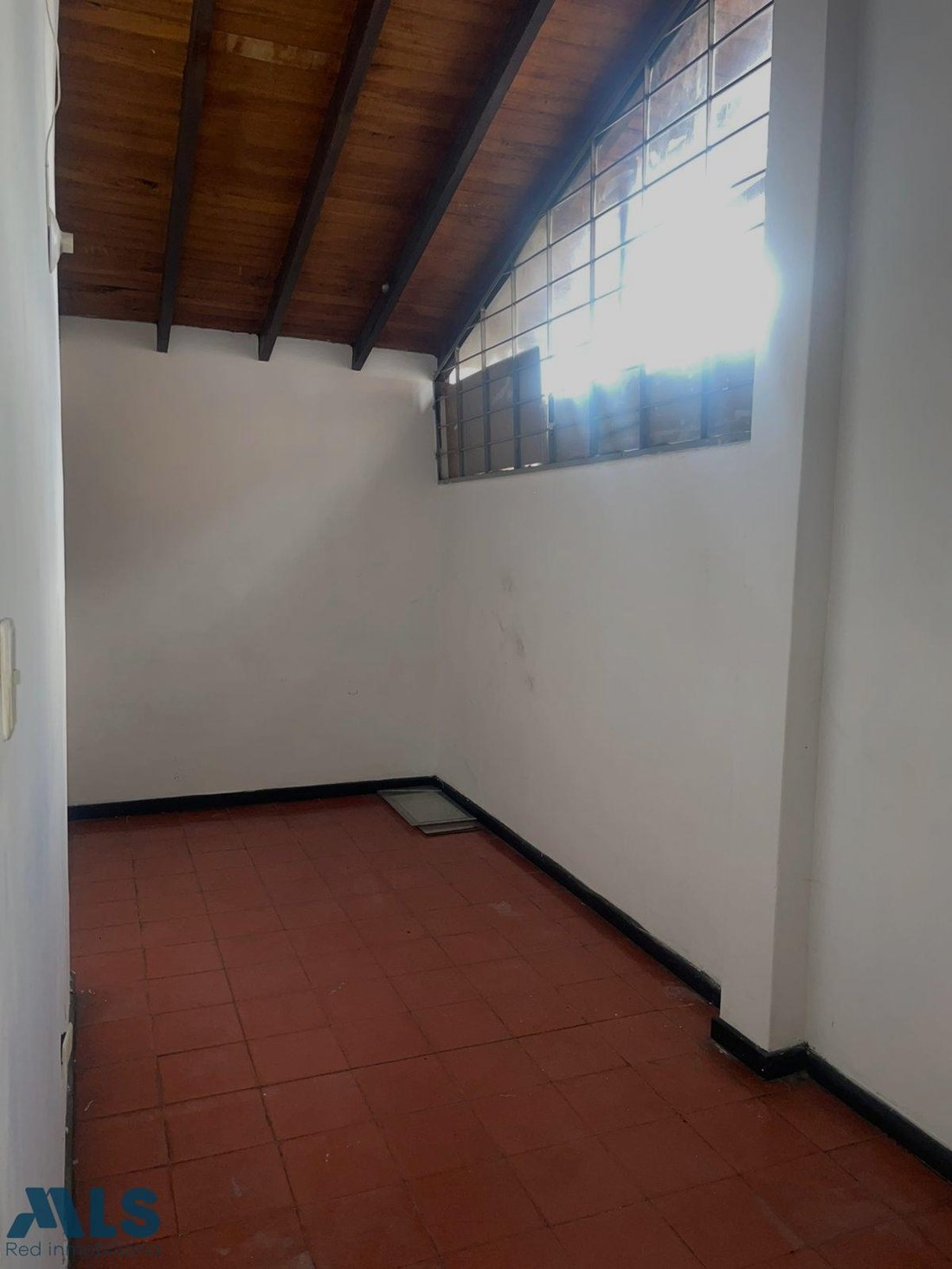 House in Medellín, Antioquia, Colombia 4 - 18403913