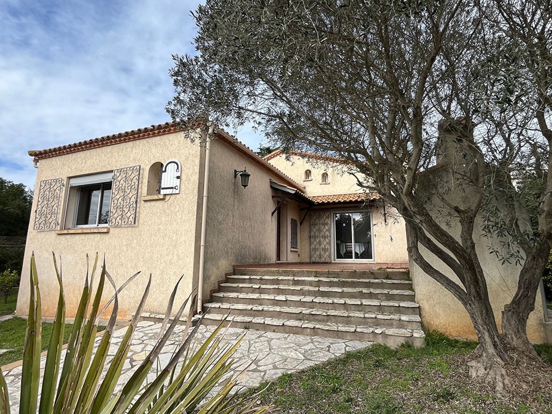 Villa in Les Pierres Blanches, Sète, France 1 - 18405738