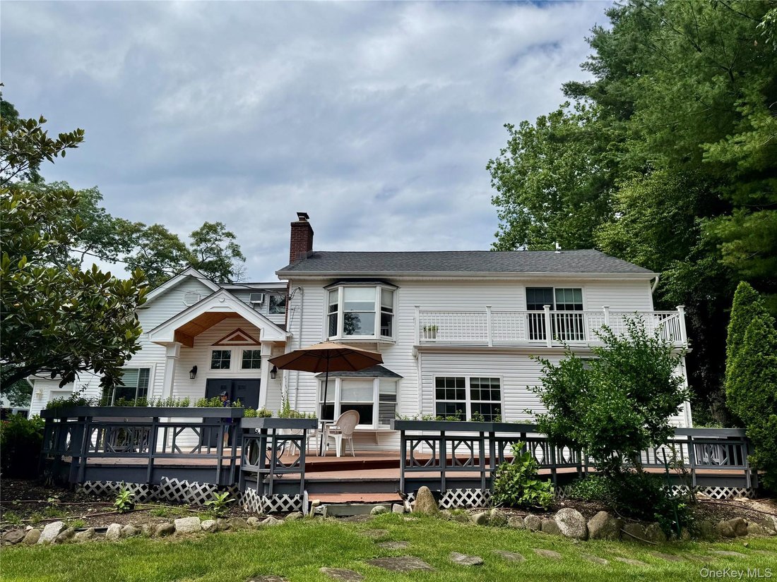 House in Syosset, New York, United States 3 - 18046646