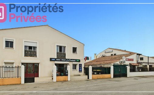 Arles, Provence-Alpes-Côte d'Azur, France 1