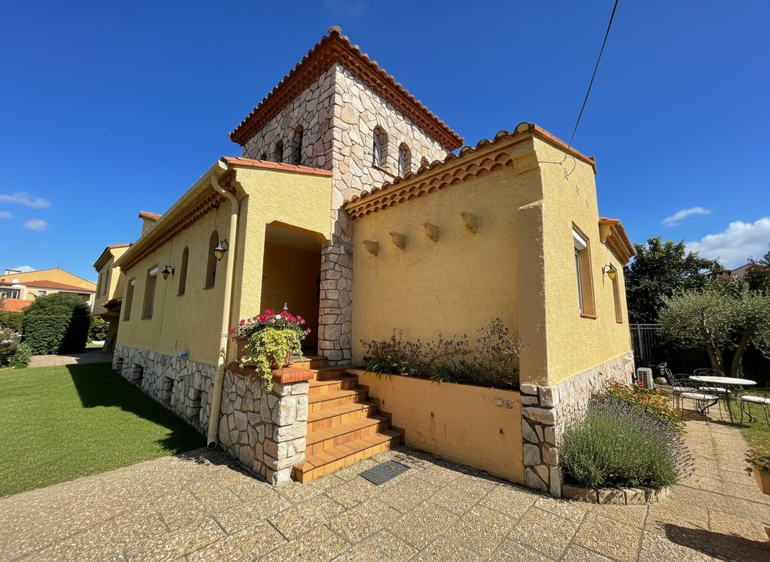 Villa in Sud, Elne, France 1 - 18405284