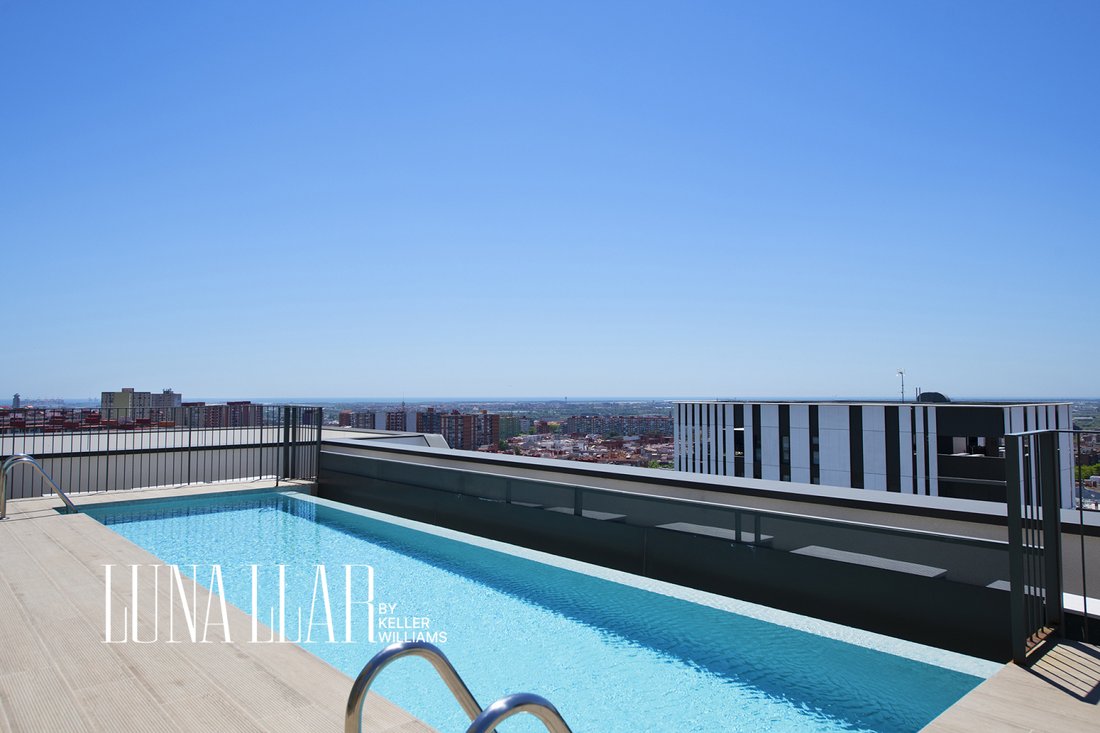 Apartment in Cornella de Llobregat, Catalonia, Spain 3 - 18411641