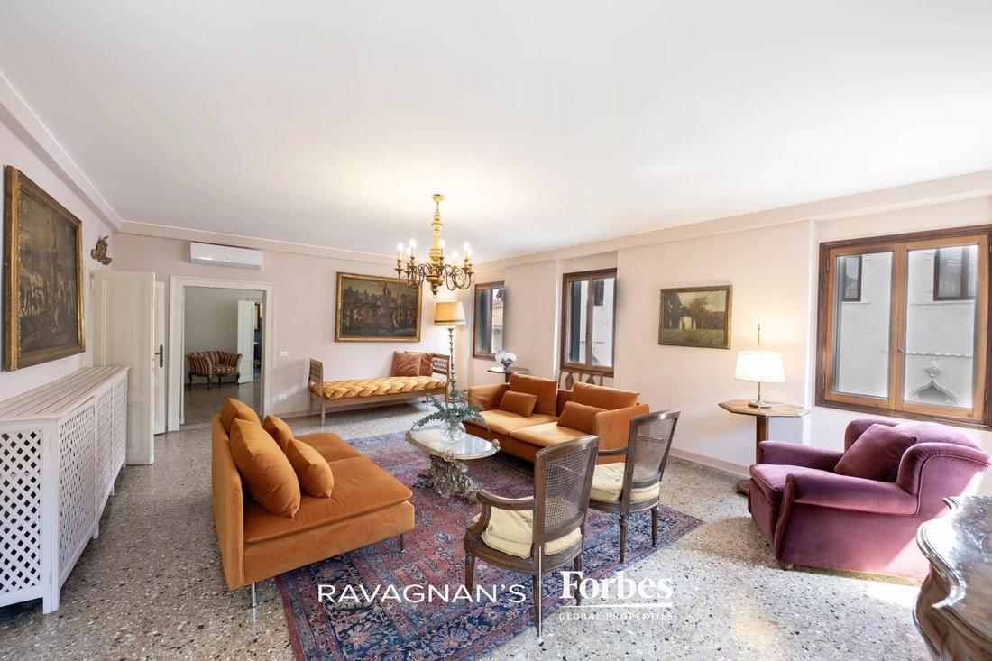 Apartment in San Marco, Venice, Italy 2 - 18404433