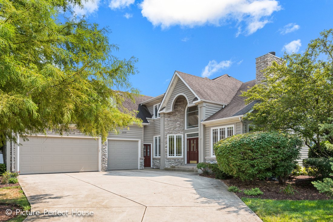 House in Naperville, Illinois, United States 1 - 18411415