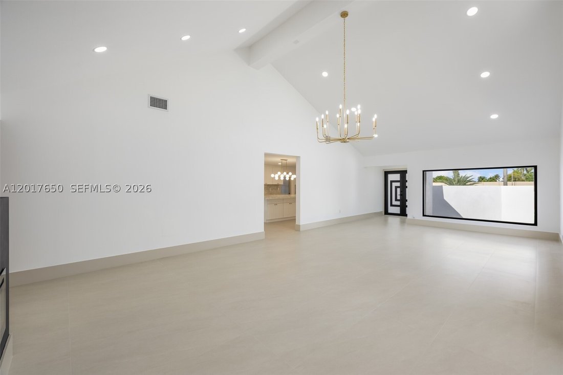 House in Miami, Florida, United States 4 - 17909848