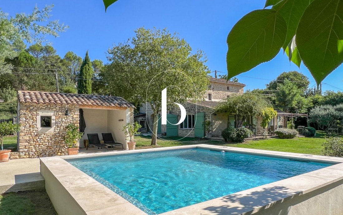 Casa en Uzès, Occitania, Francia 1 - 18407595