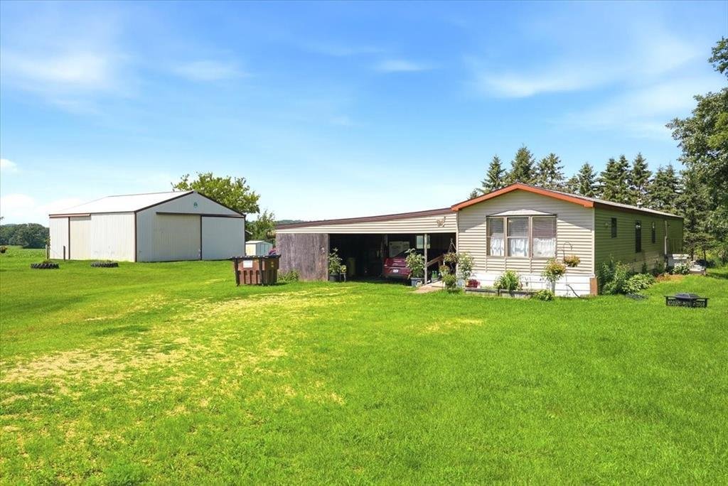 House in Eau Galle, Wisconsin, United States 1 - 18407182
