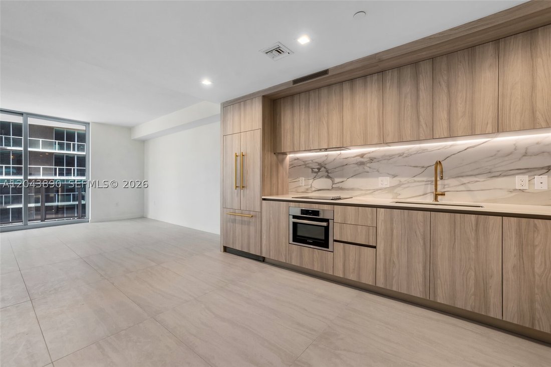 Condo in Miami, Florida, United States 1 - 18412152
