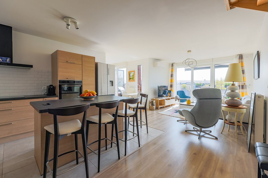 Apartment in Matisse-Pierrelais, Châtillon, France 2 - 18406052