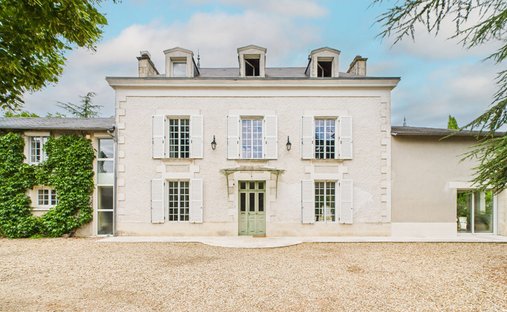 Villa in Avanton, Nouvelle-Aquitaine, France 1