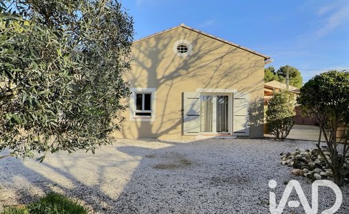 House in La Crau, Saint-Martin-de-Crau, France 1