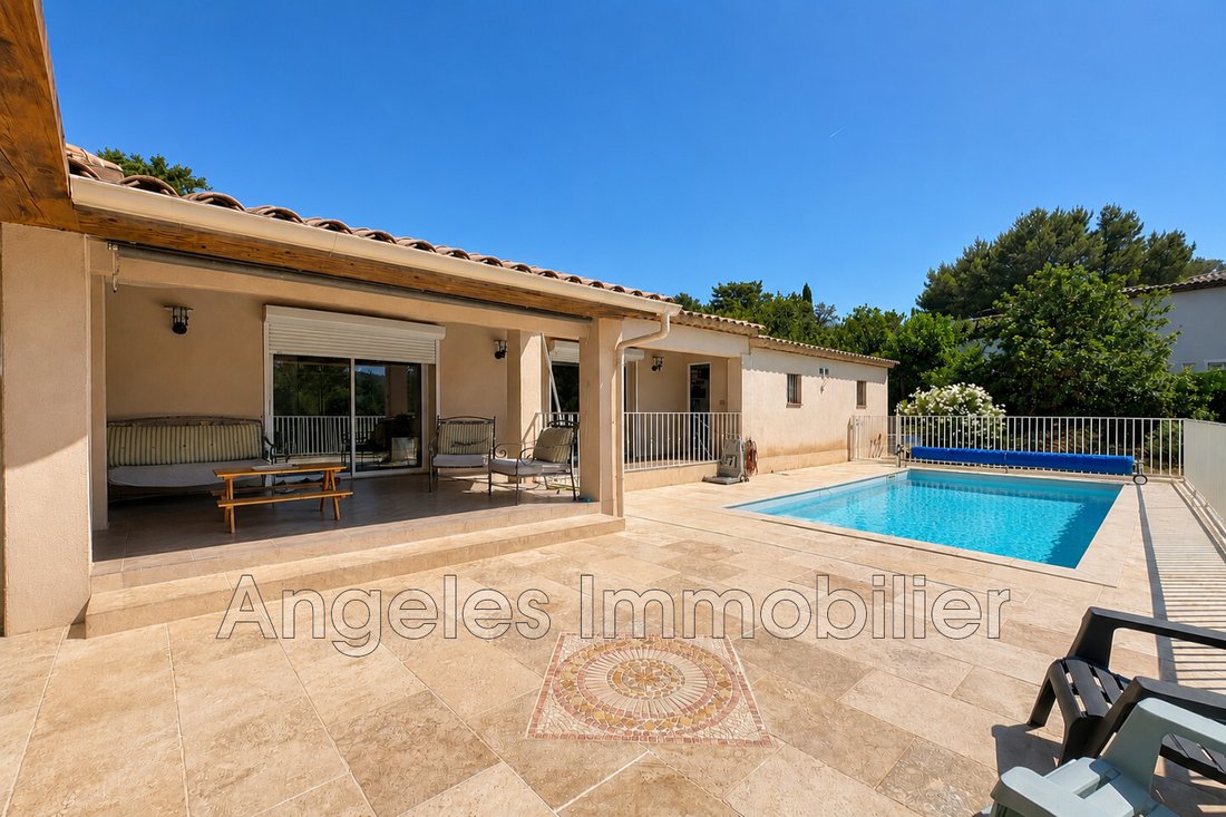 Villa in Flassans-sur-Issole, Provence-Alpes-Côte d'Azur, France 2 - 18413738