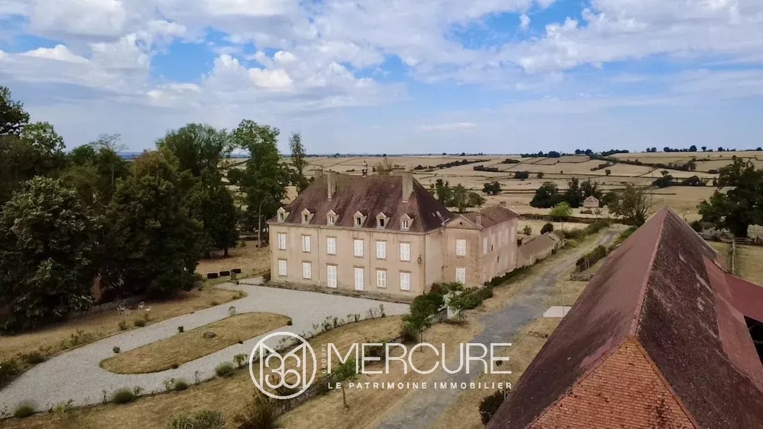 Château à Marcigny, Bourgogne-Franche-Comté, France 1 - 18374314