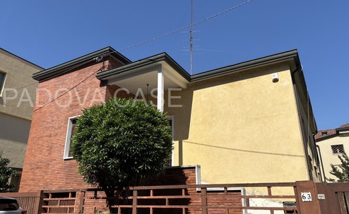 House in Portello - Ospedali, Padua, Italy 1