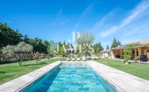 Maison à Graveson, Provence-Alpes-Côte d'Azur, France 1