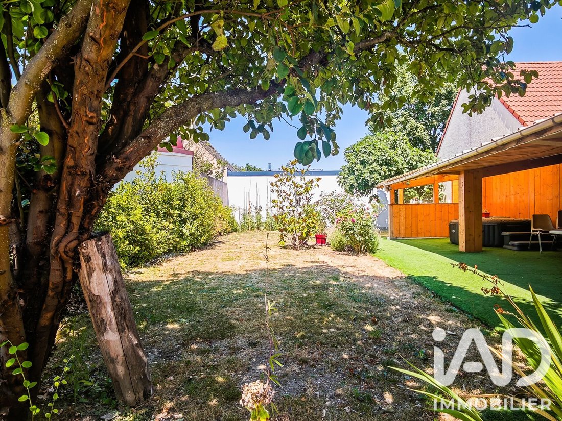 House in Pasteur I, Sannois, France 2 - 17130233