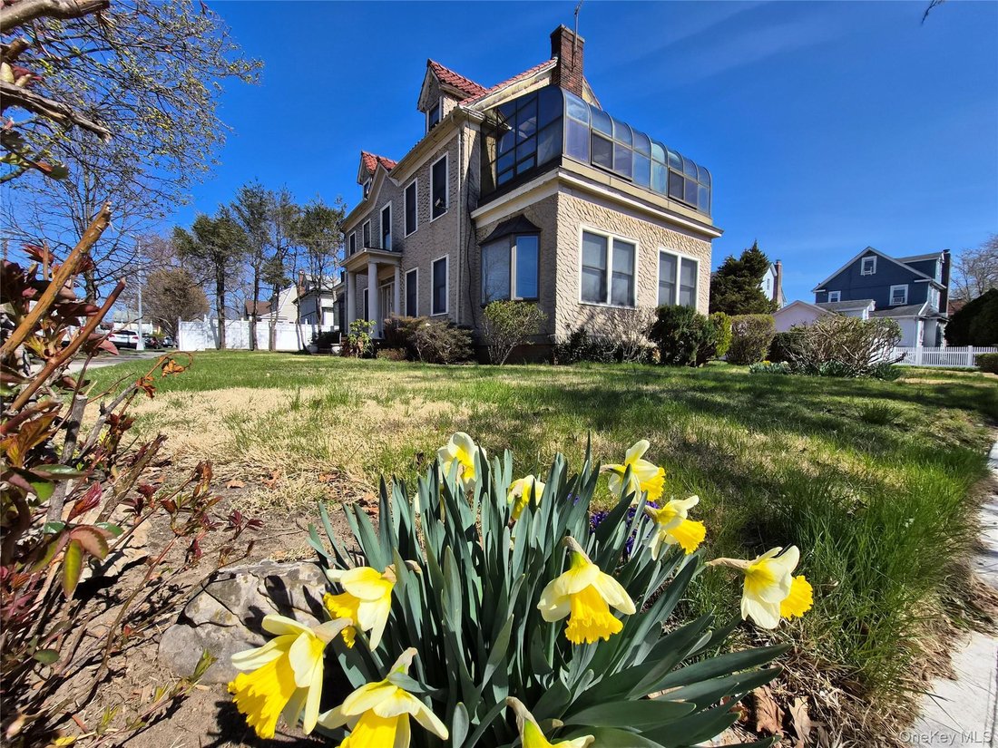 House in New York, New York, United States 1 - 18419310