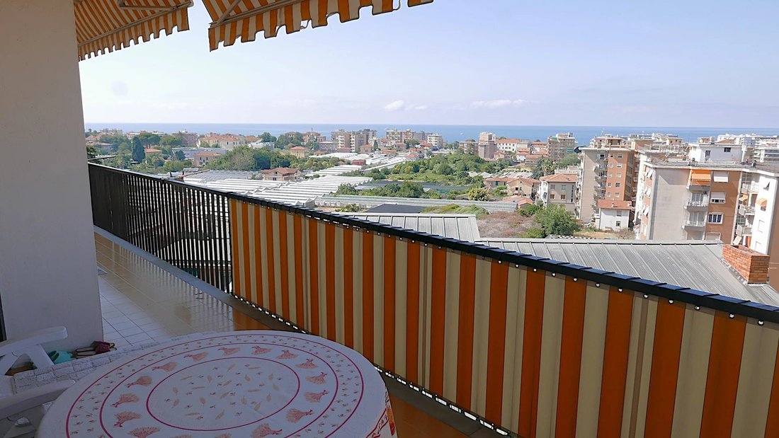 Villa in Vallecrosia, Liguria, Italy 4 - 18413925