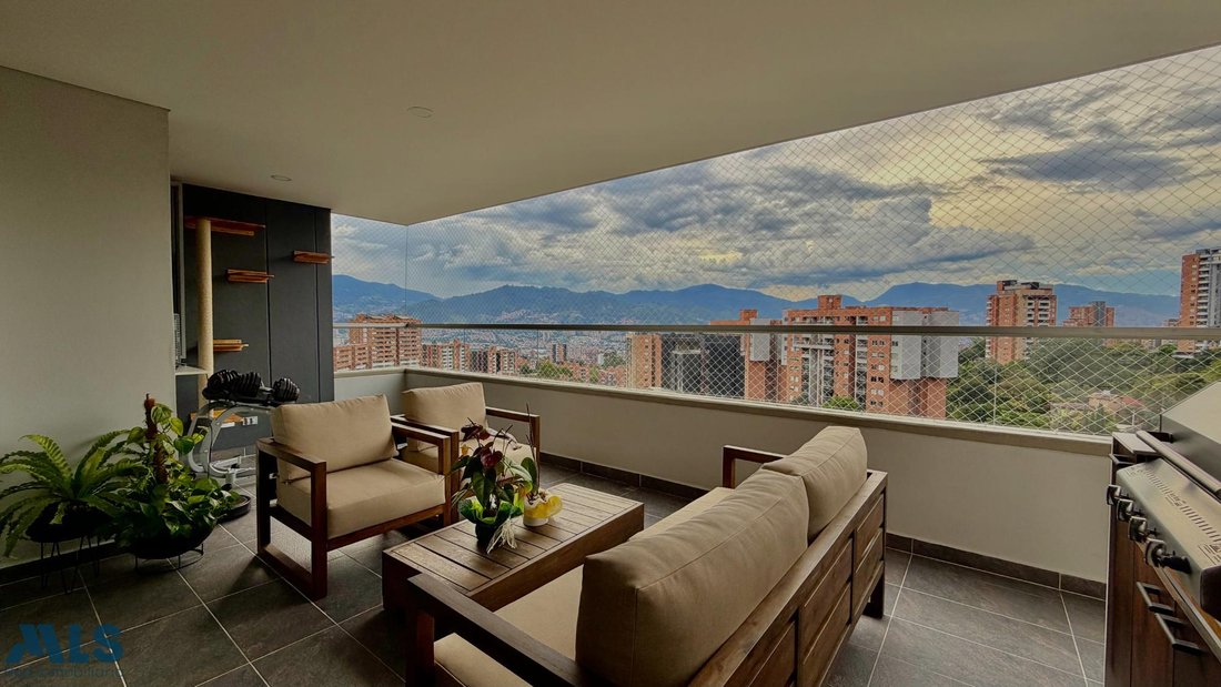 Apartment in Envigado, Antioquia, Colombia 3 - 18403693