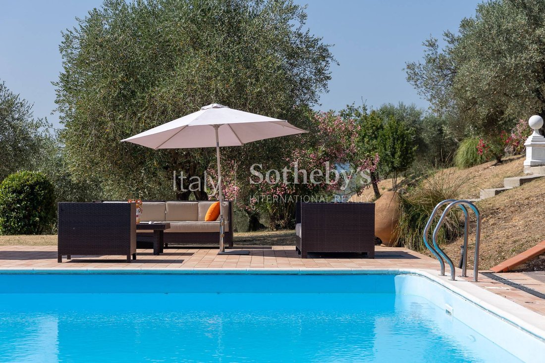 House in Rignano sull'Arno, Tuscany, Italy 2 - 18416121