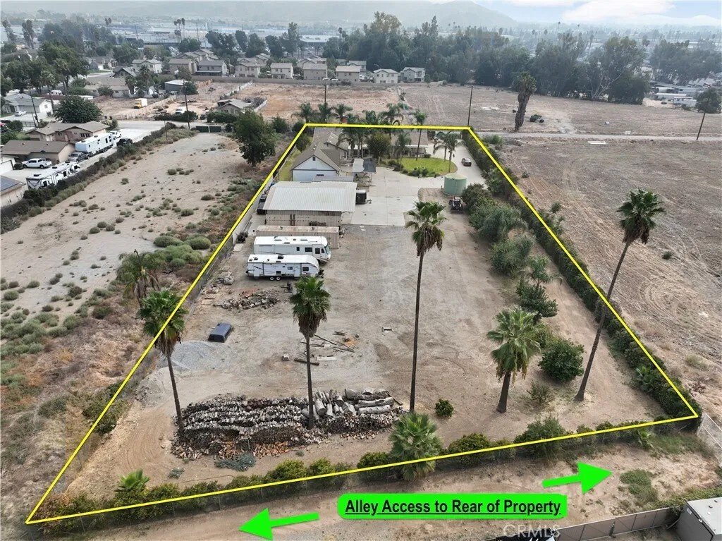 Riverside, California, United States 4 - 18411318