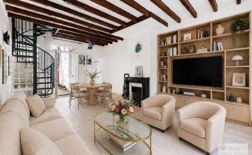 House in Hôtel de Ville, Courbevoie, France 1
