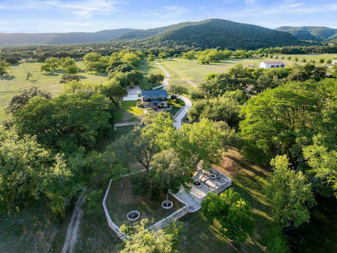 House in Uvalde, Texas, United States 1 - 18414856