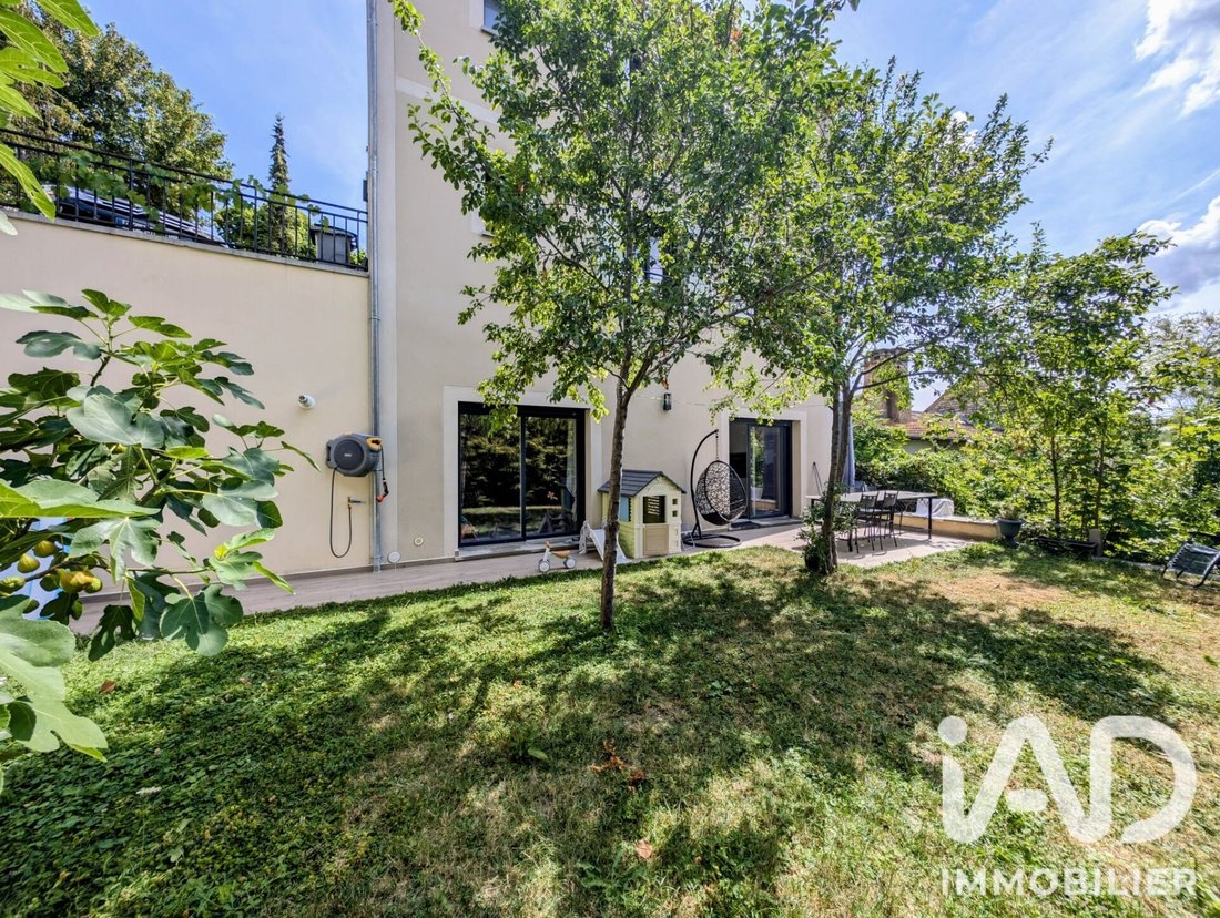 House in Saint-Germain-en-Laye, Ile-de-France, France 4 - 18417728