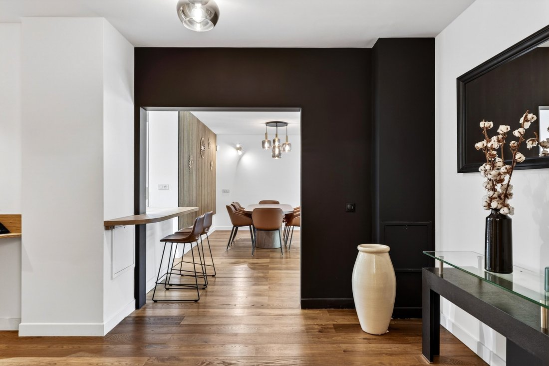 Apartment in Endoume, 7e Arrondissement, Marseille 3 - 18411817