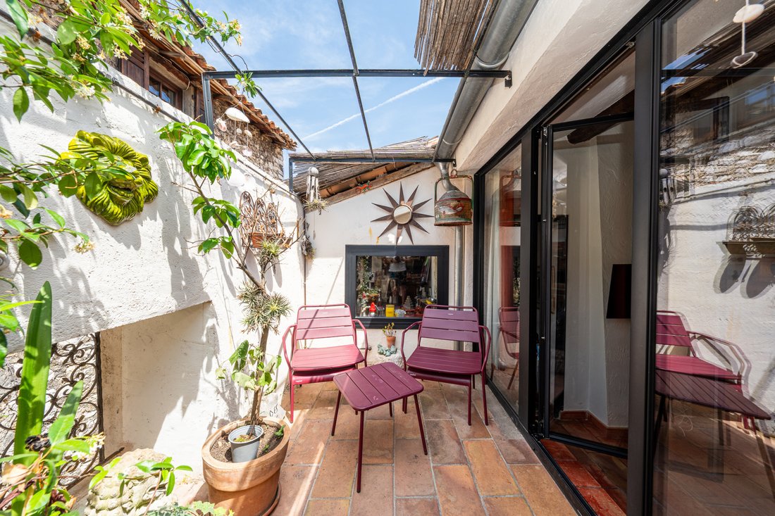 Villa in Saint-Paul-de-Vence, Provence-Alpes-Côte d'Azur, France 1 - 18403998