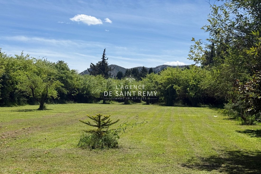Villa in Saint-Rémy-de-Provence, Provence-Alpes-Côte d'Azur, France 1 - 18413764