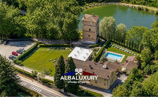 Villa in Subbiano, Tuscany, Italy 1